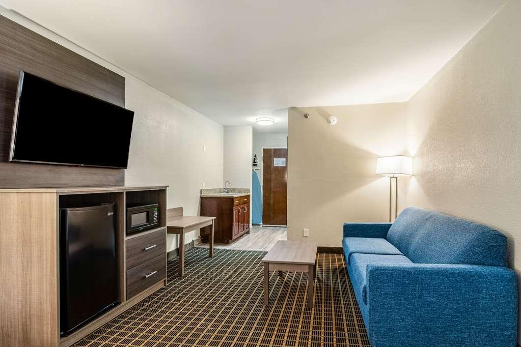 Clarion Pointe South Boston - Danville East Phòng bức ảnh