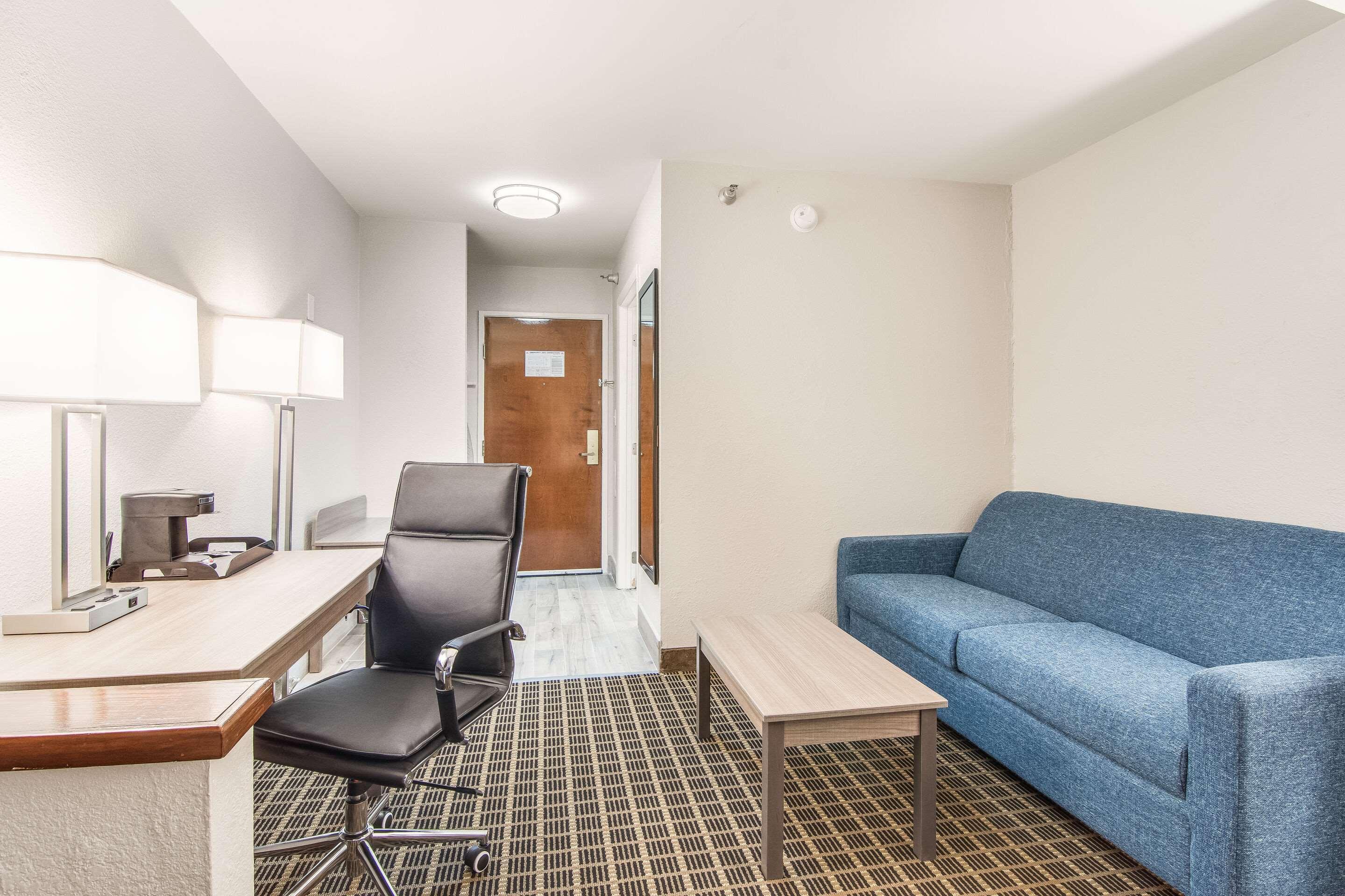 Clarion Pointe South Boston - Danville East Ngoại thất bức ảnh