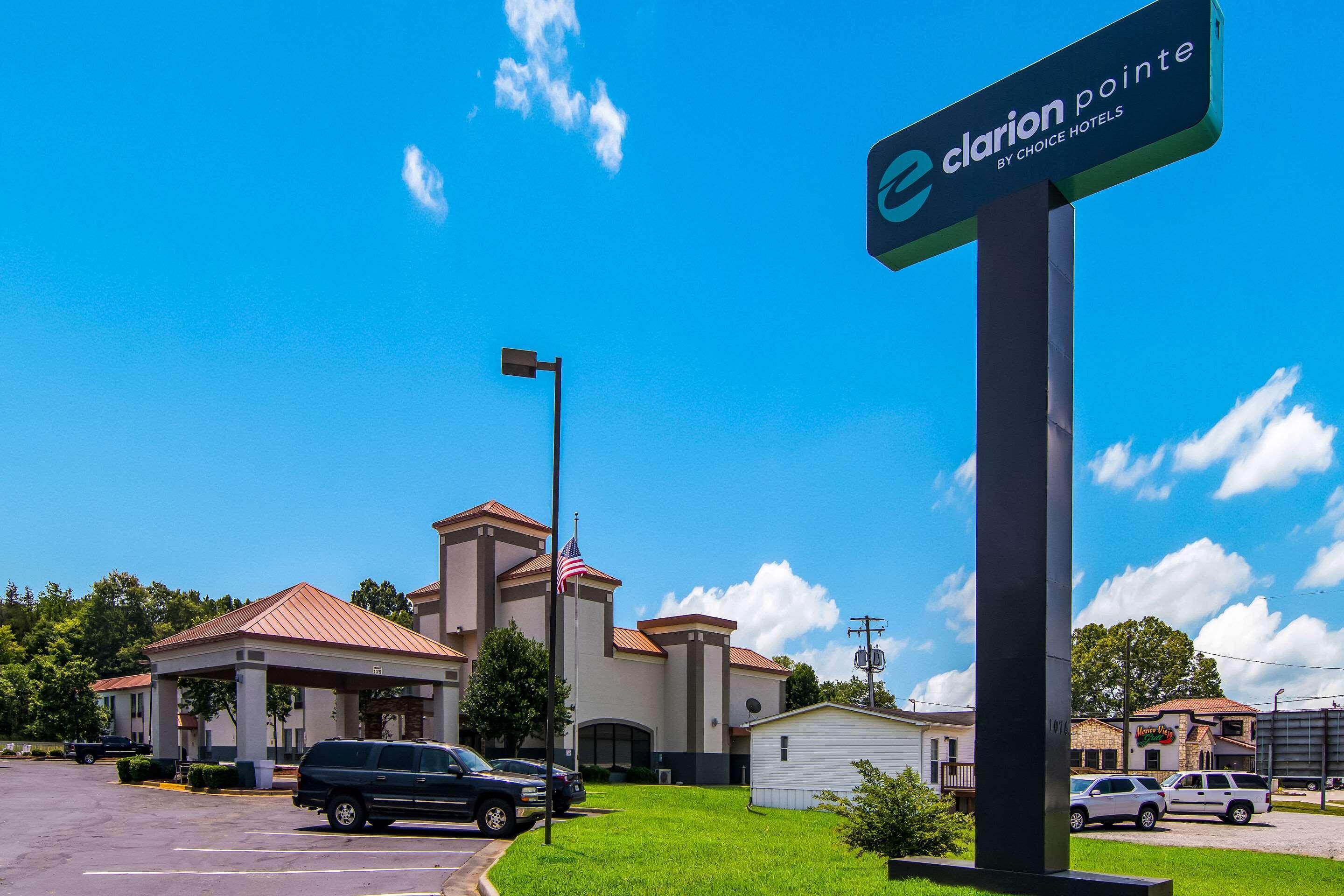 Clarion Pointe South Boston - Danville East Ngoại thất bức ảnh